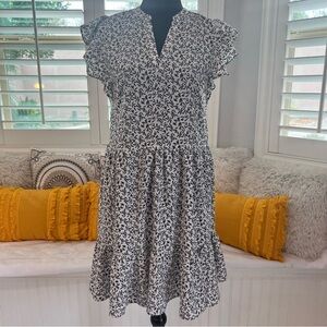 Banana Republic Black and White Leaf Print Midi Dress